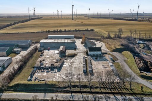 Gewerbegrundstück, bebaut, ca, 67.000 qm, bei Leipzig-Erfurt.